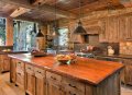 Преимущества деревянных кухонь